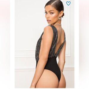 Superdown Niko deep V bodysuit size large